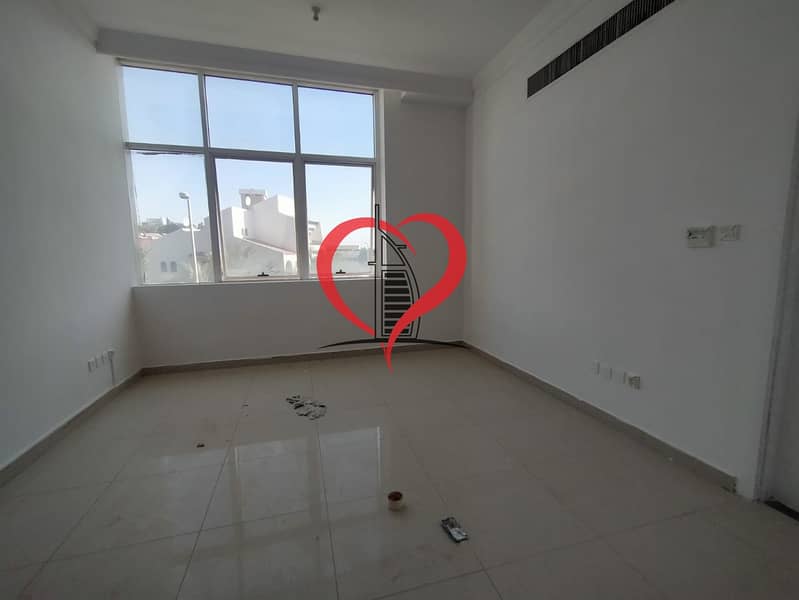 5 Luxury 1 BHK Apartment Available Opposite Wahda Mall Including Water