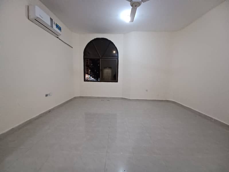 Квартира в Аль Вахда, 33000 AED - 6676373