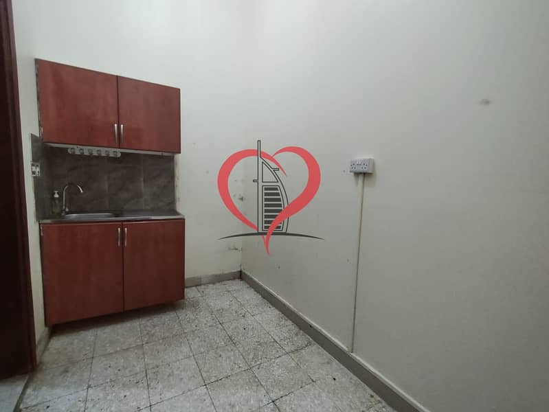 2 Perfect Studio Apartement Available opposite of wahda mall: