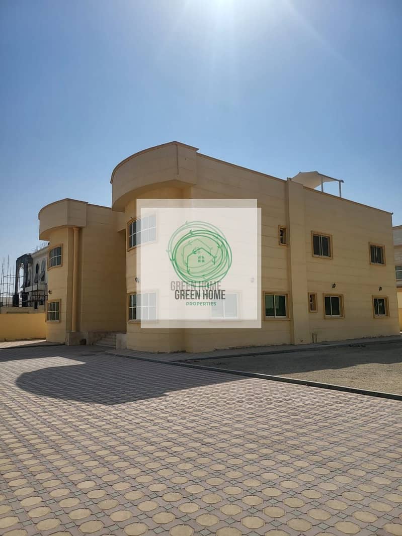 فيلا للايجار - ابوظبي - مدينة محمد بن زايد - 8 غرف نوم - 220,000 الف درهم.