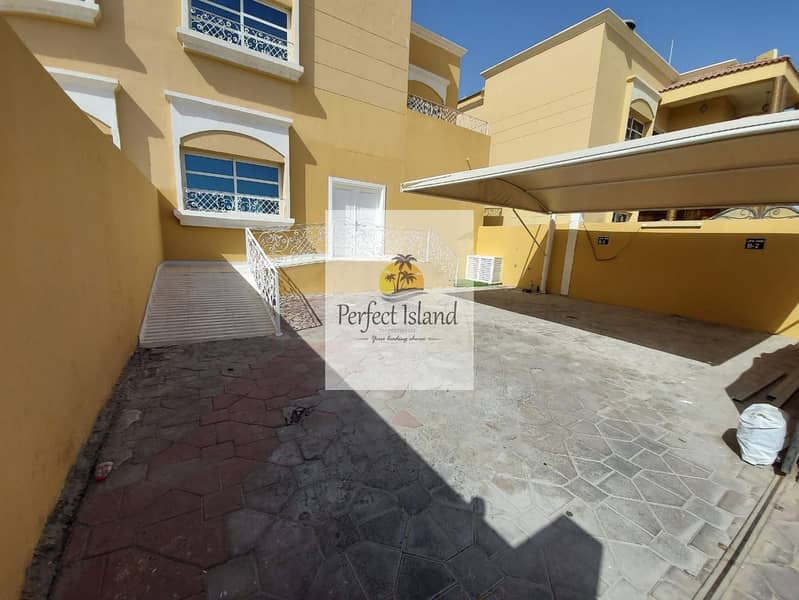 Luxurious 4 BR + M | Private Entrance | Balcony | Huge Yard