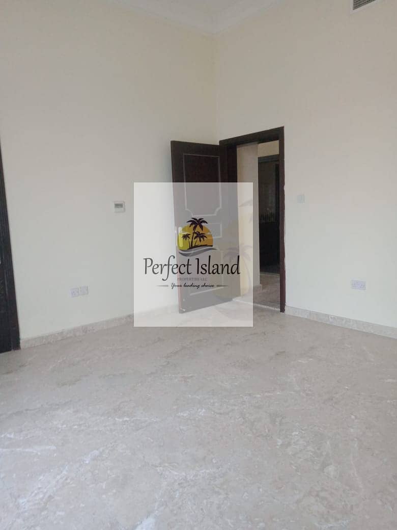 13 Elegant Apartment | Private entrance | Yard