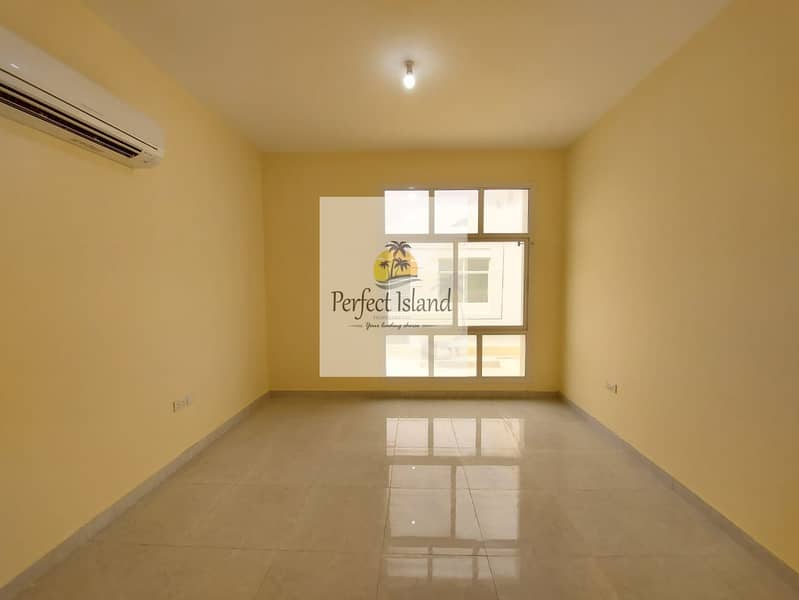 8 Fabulous Apartment| Prime location nearby service