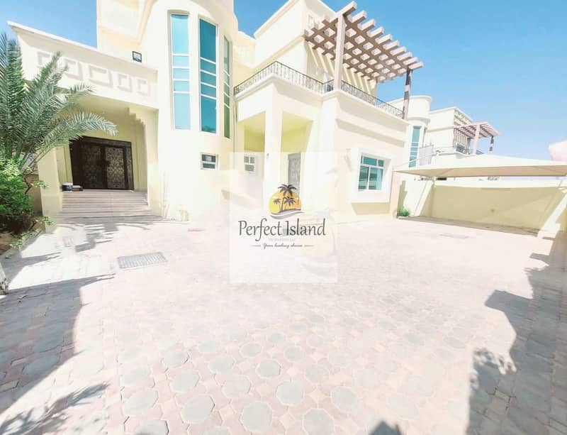 High Class Quality 4 BR + M | Private Entrance | Huge Yard