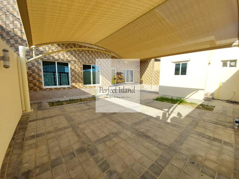 3 VIP Villa| Private Entrance|Covered Yard & Garage