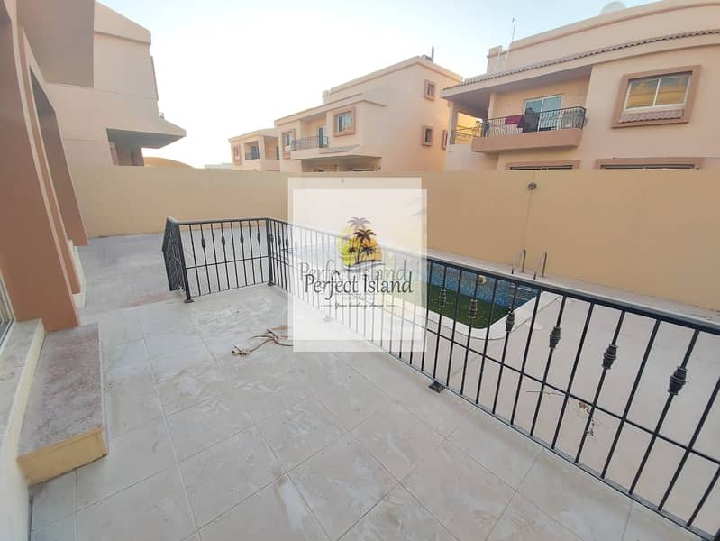 5 VIP Villa | Garage | Pool | Terrace | Balconies