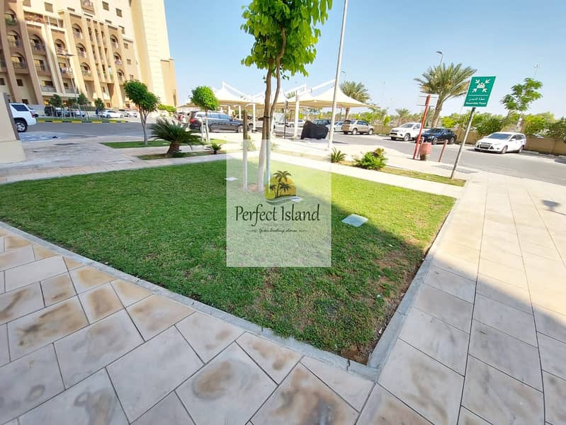 6 Luxurious Apartment | Mail road View | Amenities