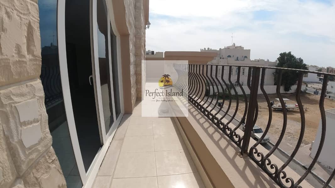 27 VIP Villa | Balcony| Terrace | Prime Location