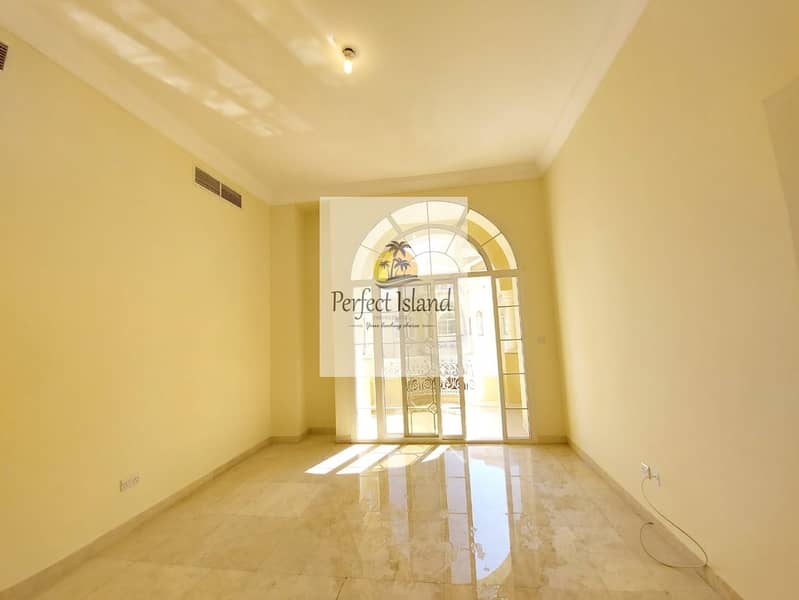 10 Great Offer | Near Canal Walk | Balconies | Yard