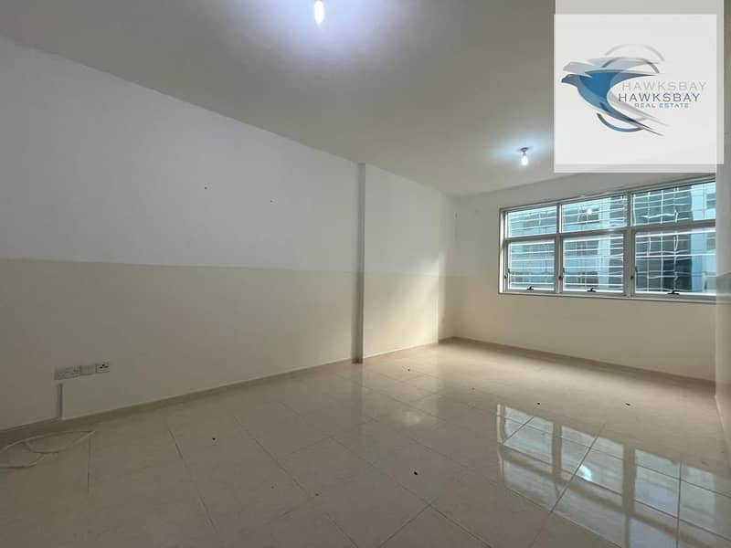 Квартира в Аль Нахьян，Аль Мамура, 2 cпальни, 55500 AED - 6241151