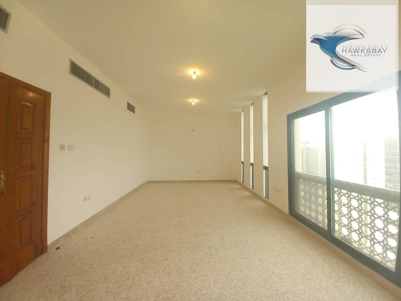 4 BED ROOM APARTMENT | FITTED WARDROBES | MAIDS-ROOM | BALCONY