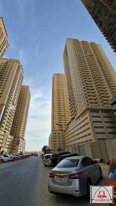 شقة في برج الزنبق،مدينة الإمارات‬ 1 غرفة 175000 درهم - 8131729