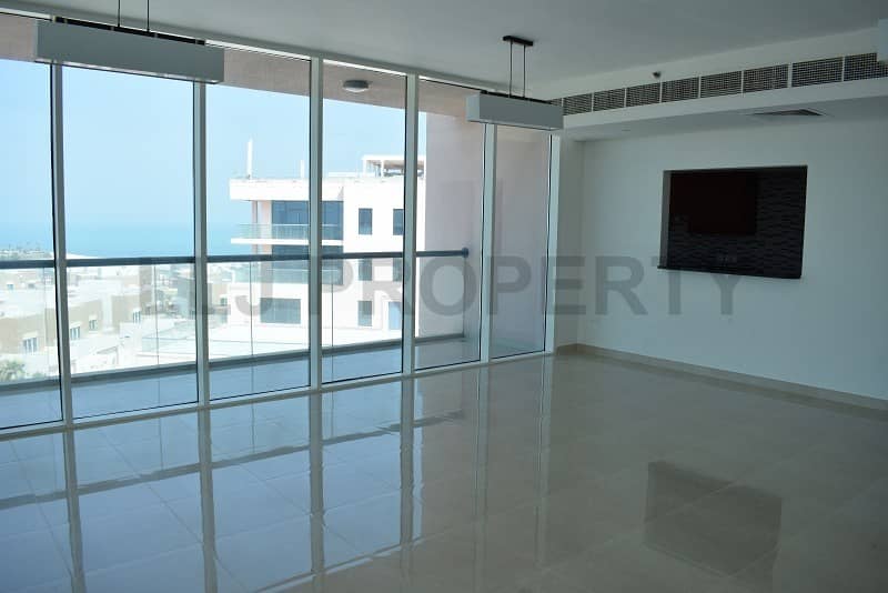 Marina Sunset Stunning 3 Bed Apartment With Ocean View