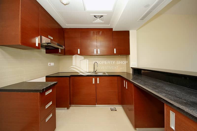 4 1-bedroom-apartment-al-reem-island-shams-abu-dhabi-gate-tower-1-kitchen-1. JPG