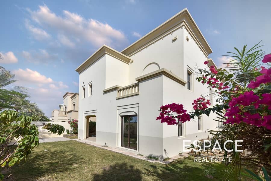 4 Beds | Vacant Now | View Today 4 Beds | Vacant Now | View Today