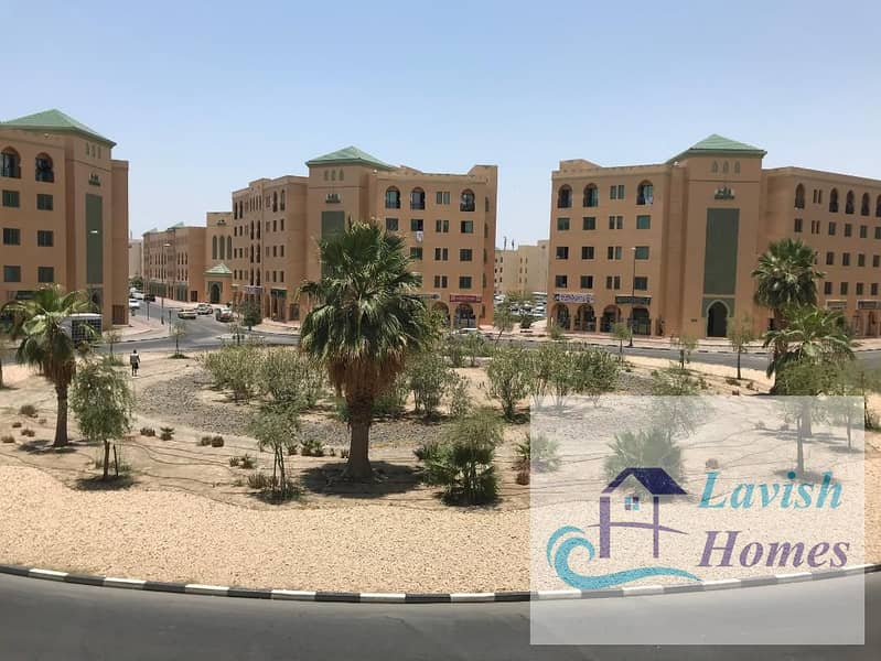 شقة في الحي المغربي،المدينة العالمية 1 غرفة 25000 درهم - 4649457