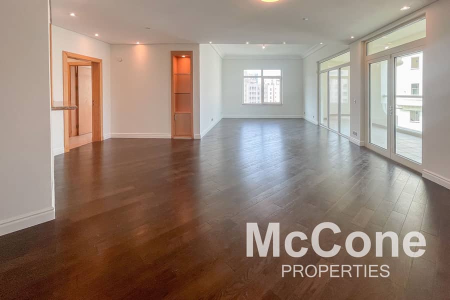 Prime Location | Spacious | Vacant | High Floor Prime Location | Spacious | Vacant | High Floor