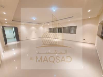 4 Bedroom Flat for Rent in Tourist Club Area (TCA), Abu Dhabi - Super 4br simplex,  mina Road
