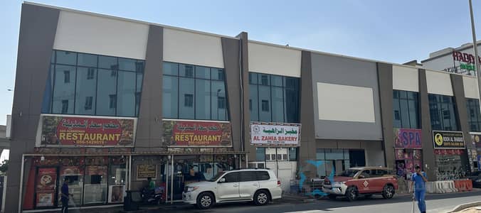 مبنی تجاري  للبيع في جبل علي، دبي - New . JPG