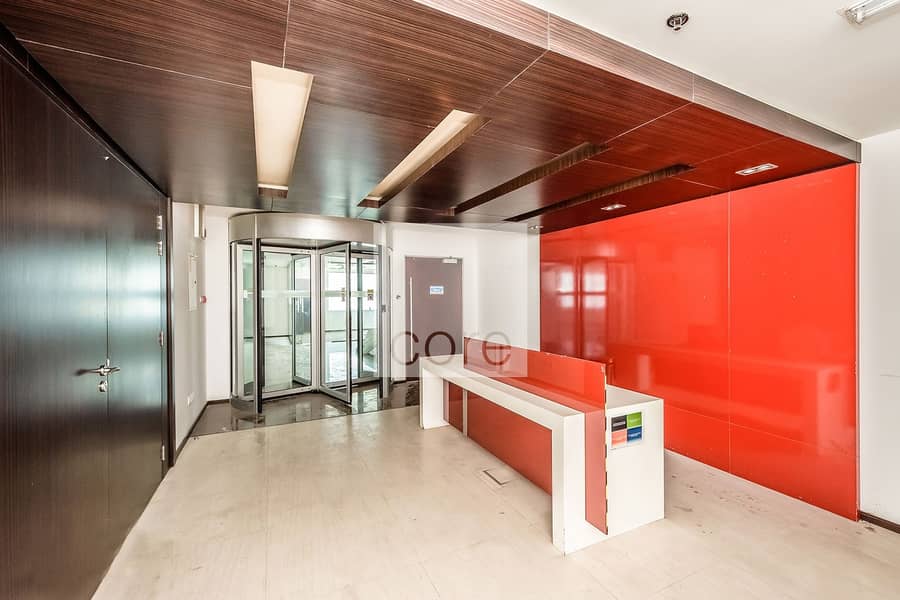 Fitted Full Floor I AC incl I High Floor Fitted Full Floor I AC incl I High Floor