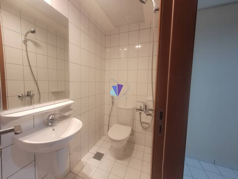 5 1BHK+ Maid 1254 SQFT 80K 5% SD (14). jpg