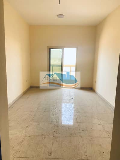 Room and lounge for rent in Ajman in the Al Jurf area 3 close to the Chinese market first resident building finishing super lux only 20000