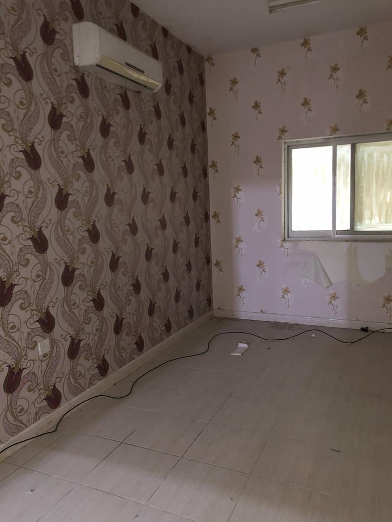 for rent -1 bedroom - in mowaihat nearby shk mohammad bin zayed road