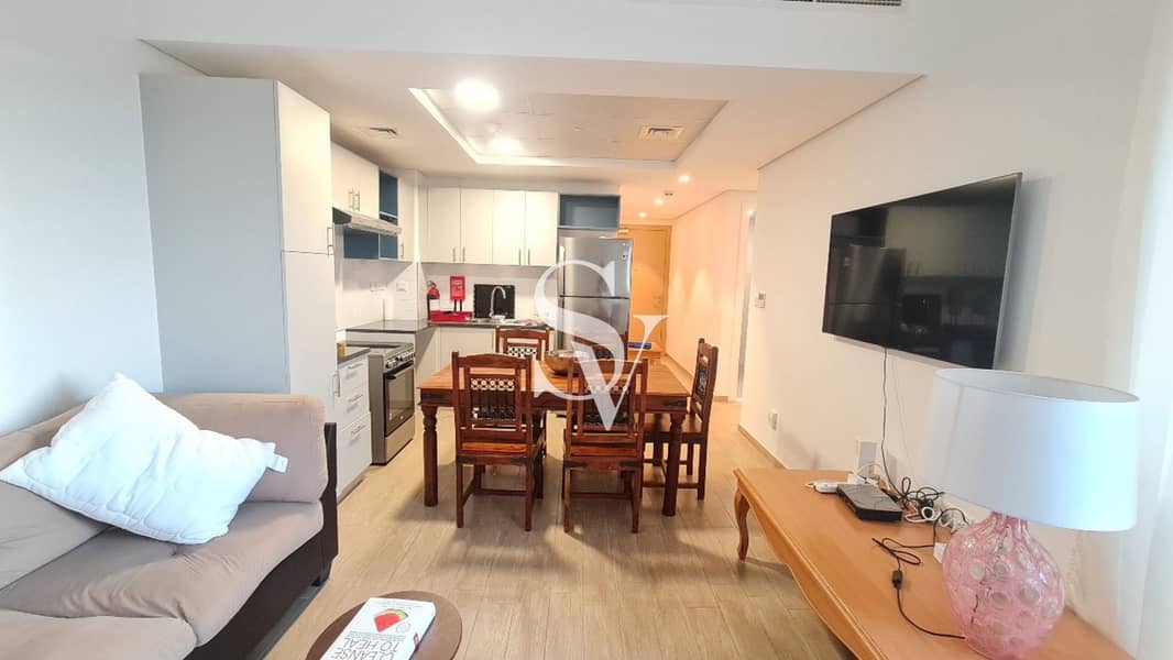 Cozy 2-Bedroom | Pool View | Close To Metro Cozy 2-Bedroom | Pool View | Close To Metro