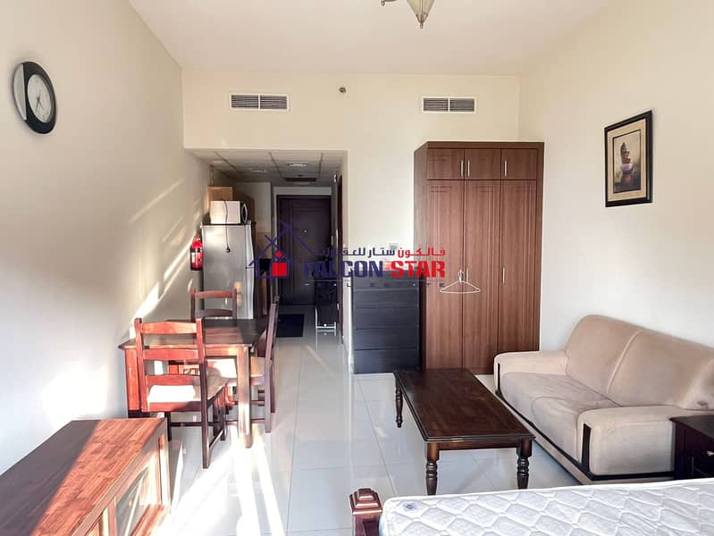 9 12Checks@2600 P/M ◆  Cozy Furnished Studio◆ Active Dewa/Emicool◆ Higher Floor ◆  Renovated Unit ◆  Ready to Move