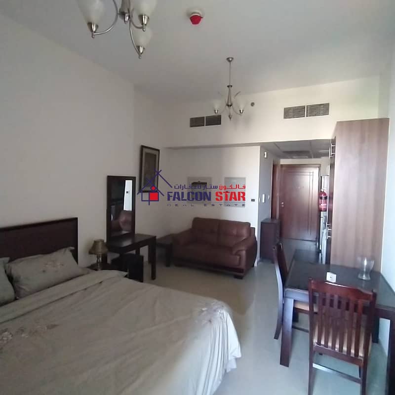 CITY VIEW - UPGRADED FURNISHED STUDIO IN ELITE 10 FOR RENT