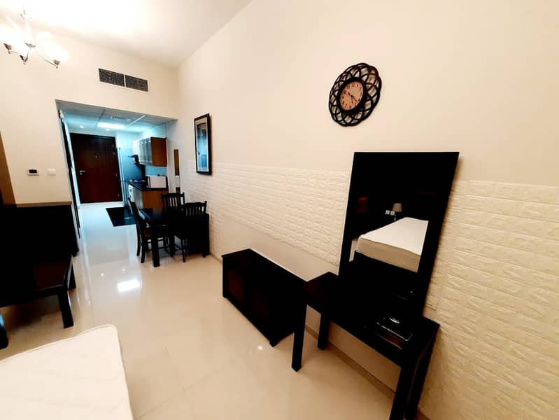 2 PAY 2700/M - UTILITIES CONNECTED - LUXURY FURNISHED STUDIO