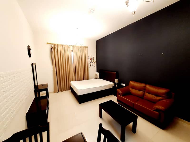 7 PAY 2700/M - UTILITIES CONNECTED - LUXURY FURNISHED STUDIO