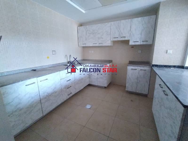 4 OPPOSITE TO SCHOOL AND GARDEN -  HUGE LAYOUT l BRIGHT 3 BEDROOM - CLOSE KITCHEN