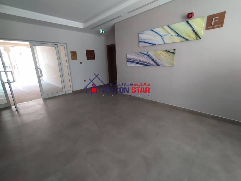 8 OPPOSITE TO SCHOOL AND GARDEN -  HUGE LAYOUT l BRIGHT 3 BEDROOM - CLOSE KITCHEN