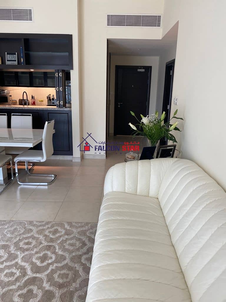 8 LUXURIOUS FURNISHED 2 BED | STUNNING POOL & GARDEN VIEW | UPGRADED UNIT