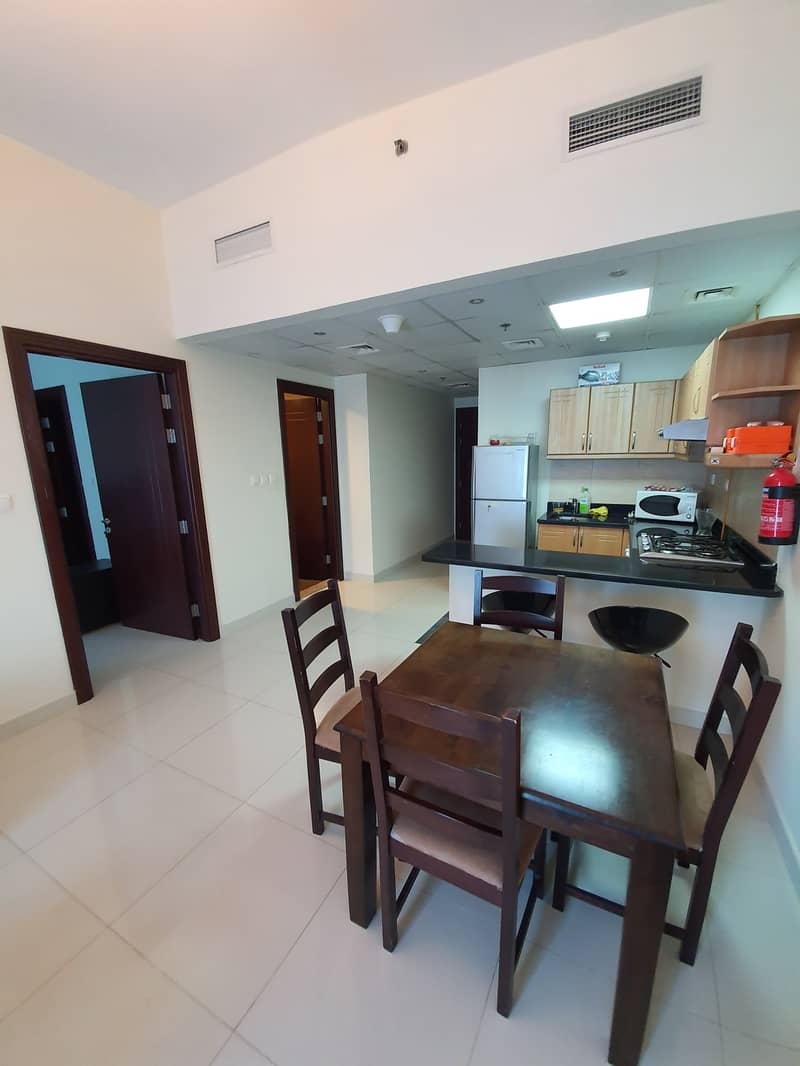 4 BEST PRICE | 815 sq ft SIZE | FURNISHED ONE BEDROOM | MID FLOOR
