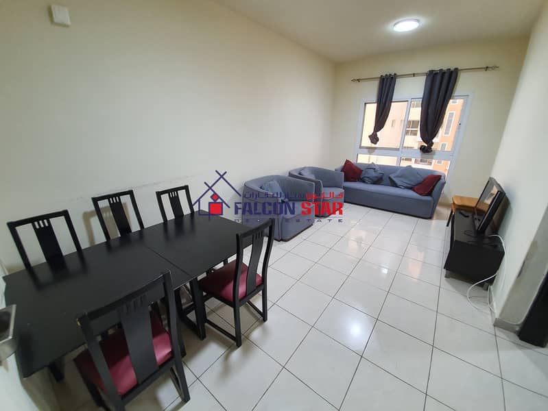 3 CBD BUILDING - SPACIOUS ONE BEDROOM WITH BALCONY