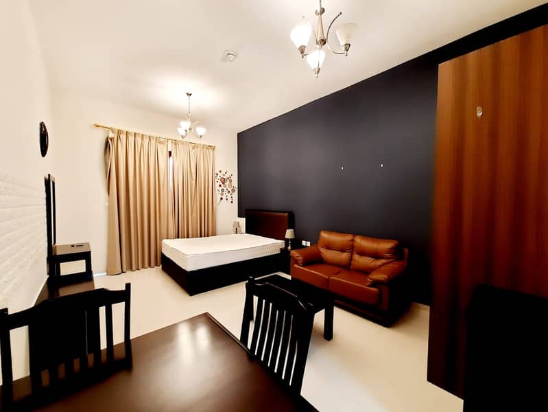 6 PAY 2700/M - UTILITIES CONNECTED - LUXURY FURNISHED STUDIO