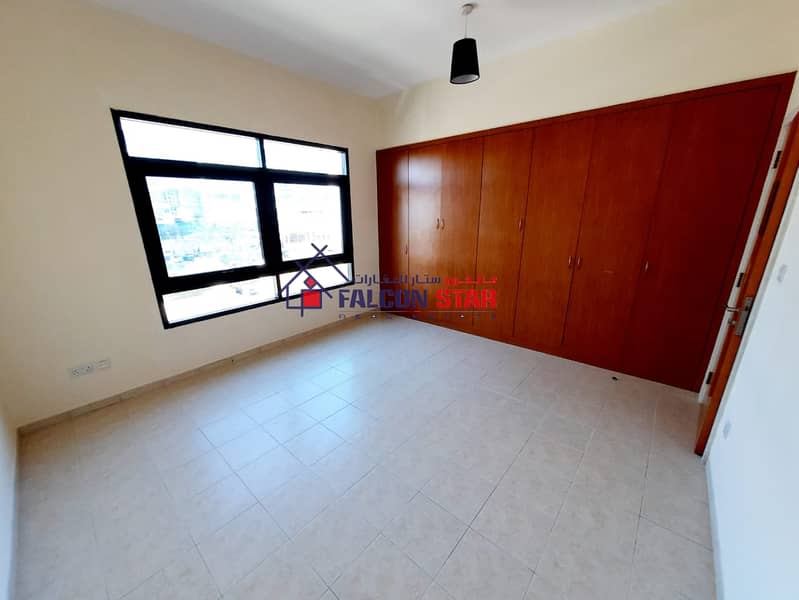 9 WELL MAINTAINED 3 BED  SEPARATE LAUNDRY AREA  AT BEST PRICE FOR RENT