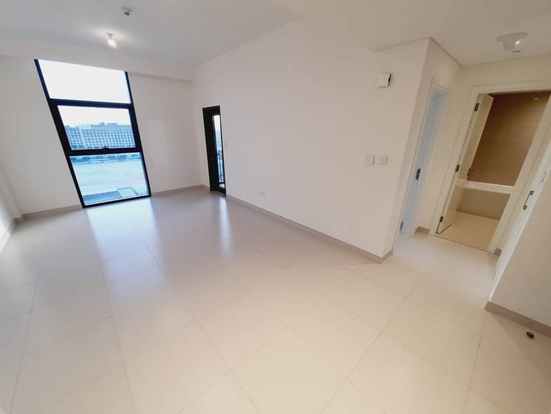 2 READY TO MOVE | BRAND NEW BRIGHT ONE BEDROOM | PRIME LOCATION