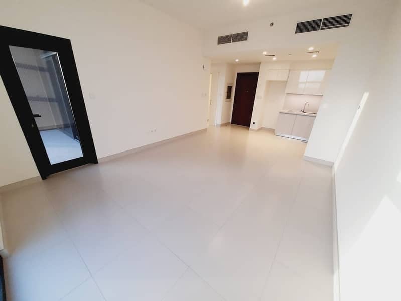 4 READY TO MOVE | BRAND NEW BRIGHT ONE BEDROOM | PRIME LOCATION