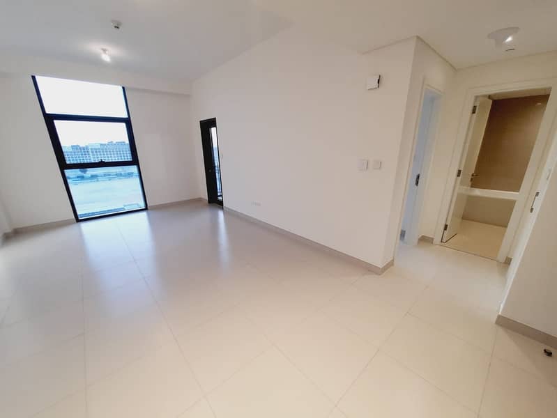 6 READY TO MOVE | BRAND NEW BRIGHT ONE BEDROOM | PRIME LOCATION