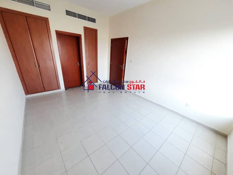 8 LIVE WITH COMFORT | SPACIOUS ONE BED WITH BALCONY | PRIME LOCATION GREENS