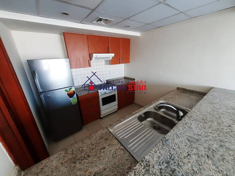 9 LIVE WITH COMFORT | SPACIOUS ONE BED WITH BALCONY | PRIME LOCATION GREENS
