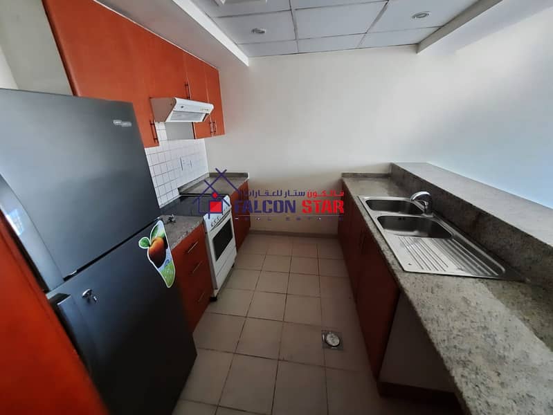 10 LIVE WITH COMFORT | SPACIOUS ONE BED WITH BALCONY | PRIME LOCATION GREENS