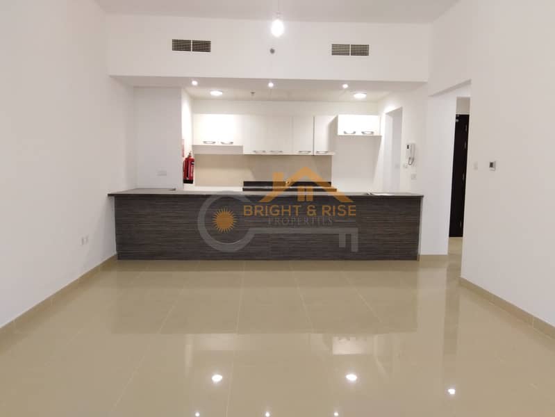 4 Brand new 1 B/R and 2 bath apartment with Shared Pool and GYM in Luxury community ^^ MBZ City