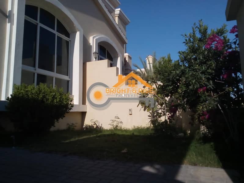 Fabulous 4 Bed Villa (Shared Pool Gym) MBZ city