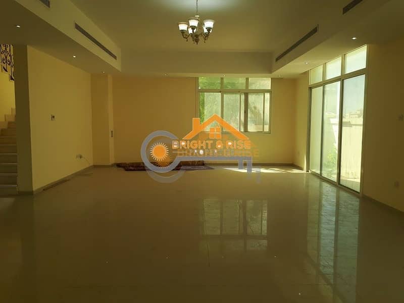 4 Shinning 4 Master BR Villa with Maid's room available ^^ MBZ City