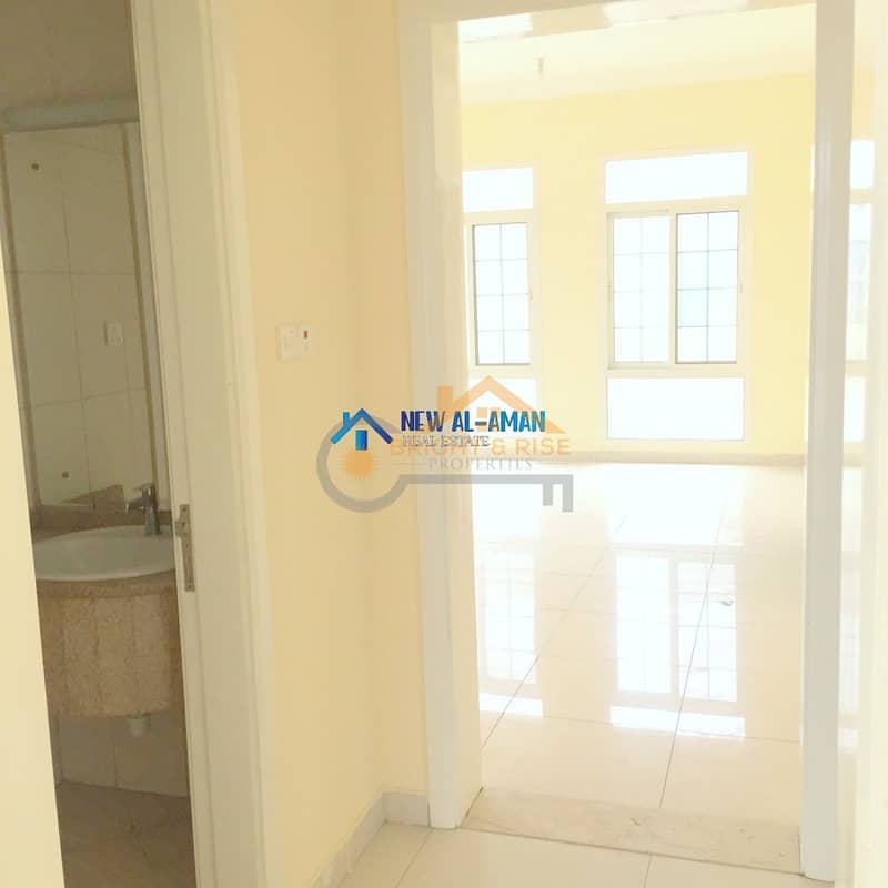 10 4 Bed Villa with Lot of Facilities in MBZ city