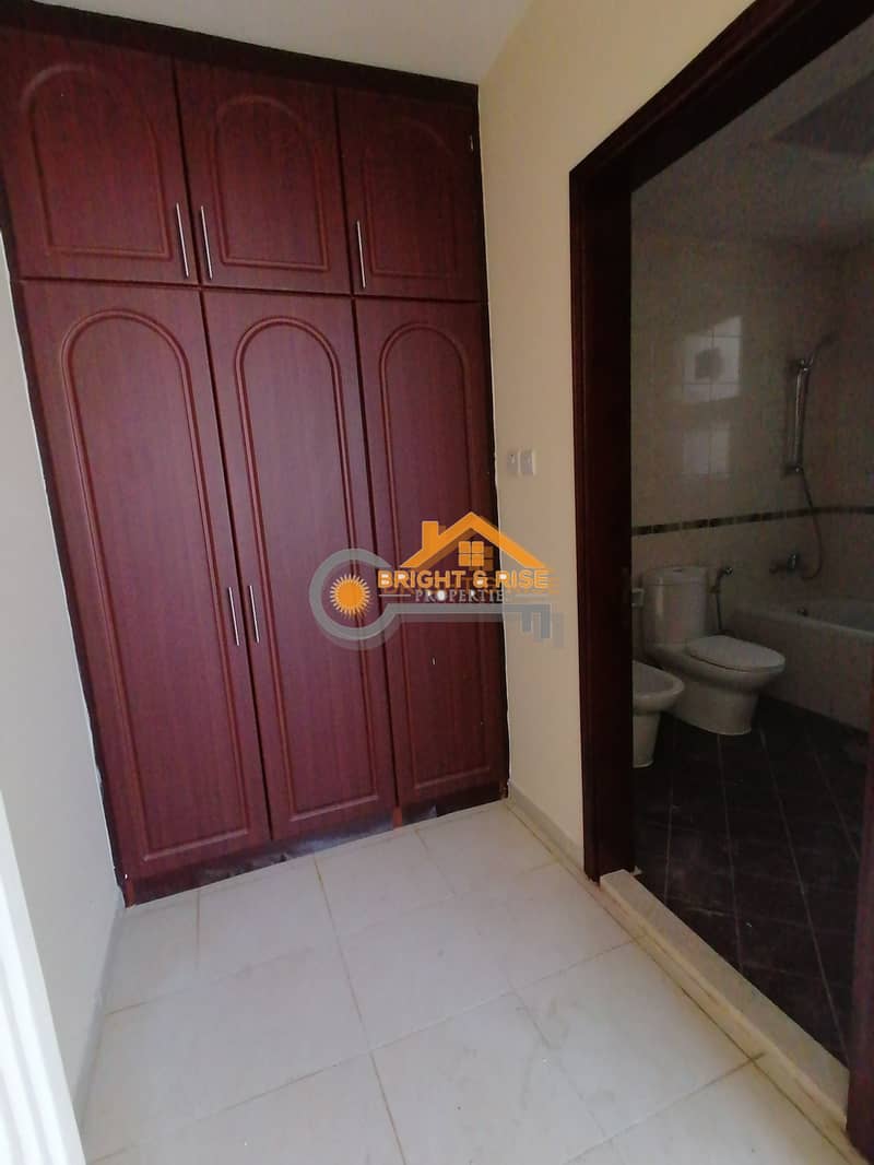 13 Separate 4 Master BR villa with Pvt yard-MBZ city